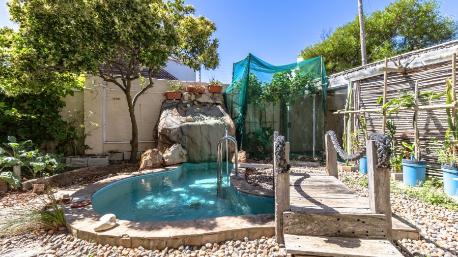 5 Bedroom Property for Sale in Bettys Bay Western Cape